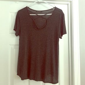 Open neck ribbon tee